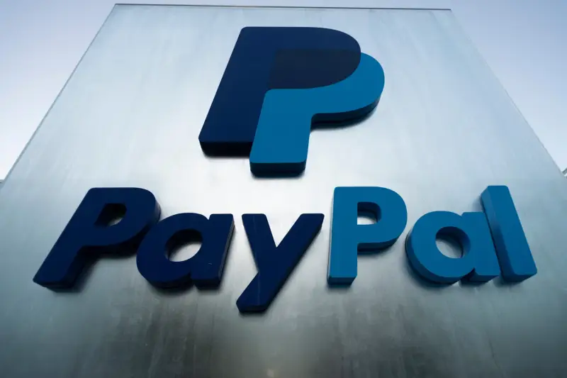 PayPal Expands Cryptocurrency Services in Luxembourg